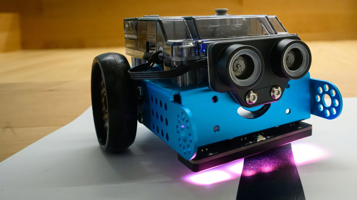 https://www.isoladieinstein.it/wp-content/uploads/2026/06/ROBOT.jpg